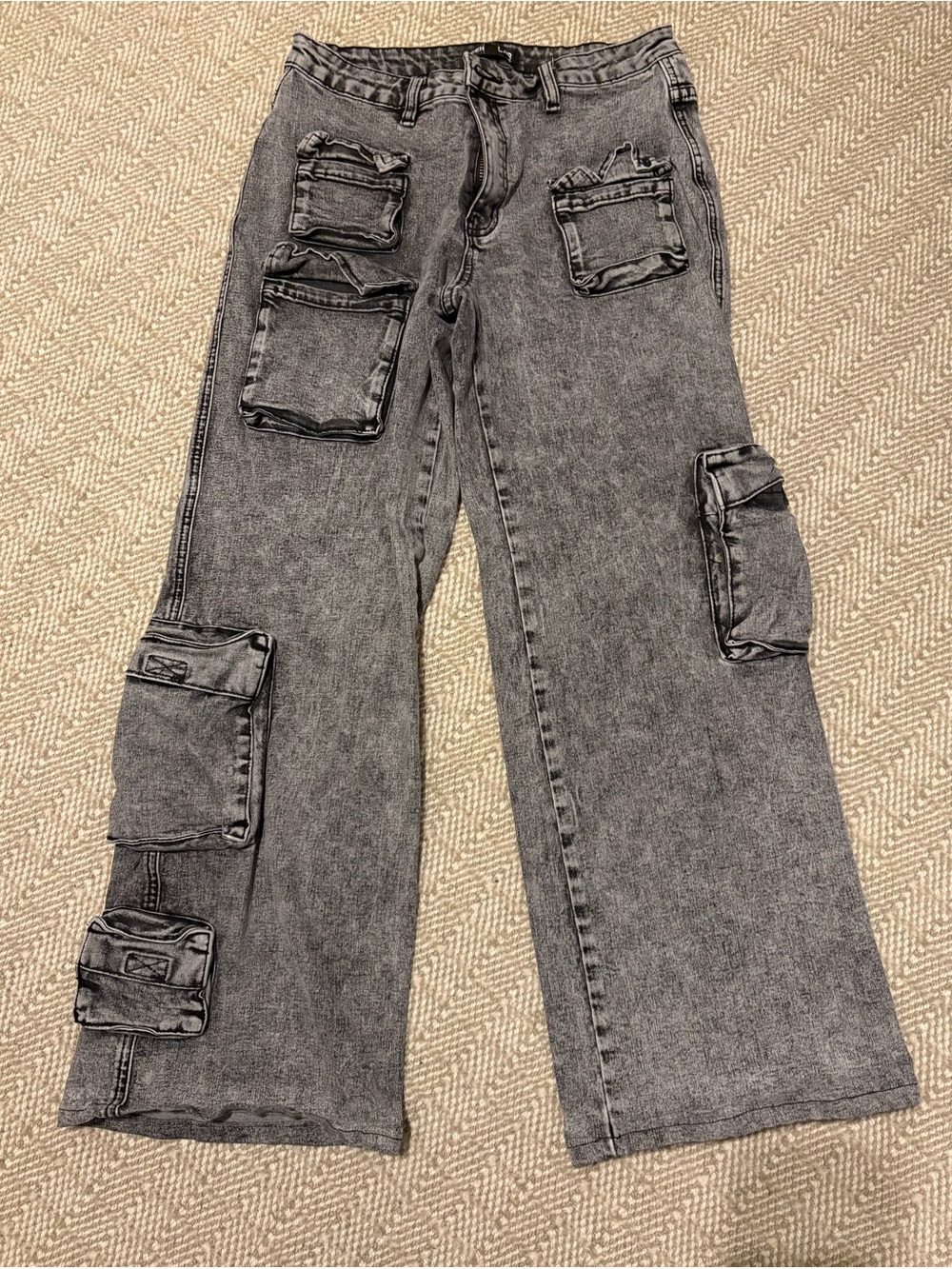 Women's Gray Wide-Leg Cargo Patch Jeans